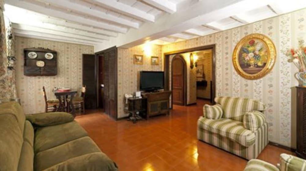 Hotel Trevi 41 3*